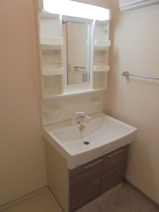 静岡県浜松市浜名区小松(アパート)の賃貸物件の内装