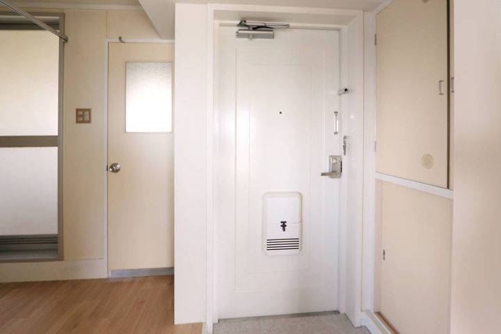 岩手県紫波郡紫波町日詰字下丸森(マンション)の賃貸物件の玄関