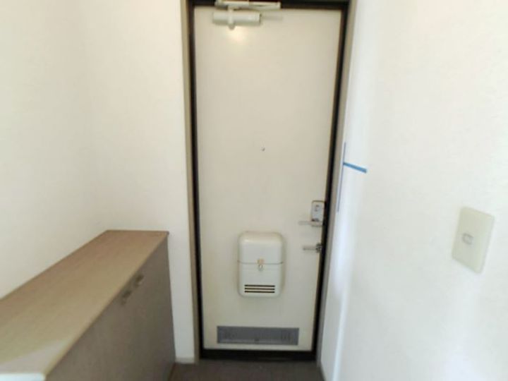 大阪府堺市北区百舌鳥陵南町1(アパート)の賃貸物件の玄関