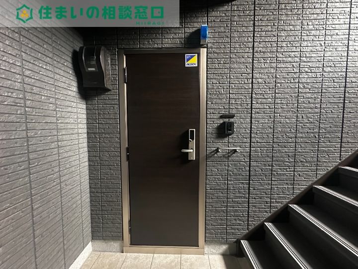 愛知県岡崎市薮田1(アパート)の賃貸物件の玄関