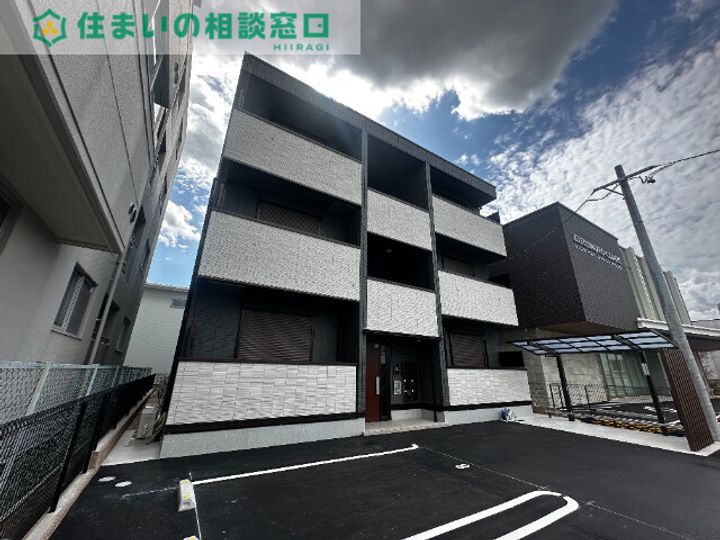 愛知県岡崎市薮田1(アパート)の賃貸物件の外観