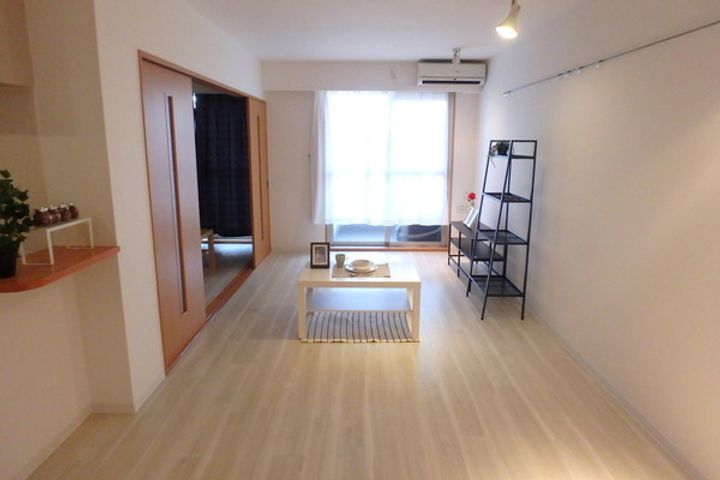 オザリア横濱日吉の居間