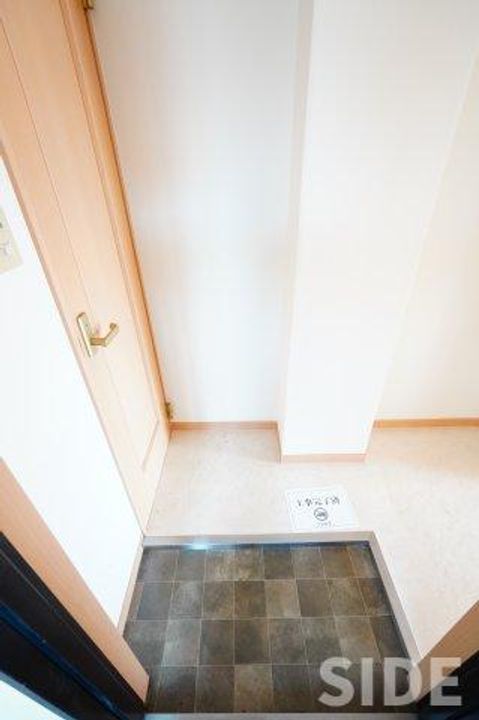 フェリス関目の玄関