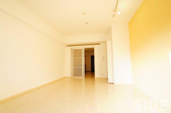 フェリス関目の居間