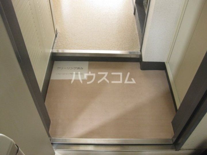 サンハイツ習志野の玄関