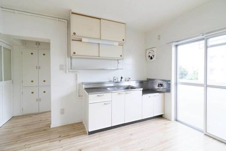 ビレッジハウス成田2号棟のキッチン