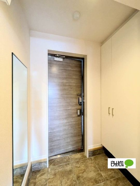 コンフォートべレオ侍町の玄関