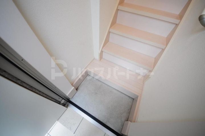 東京都葛飾区四つ木2(アパート)の賃貸物件の玄関