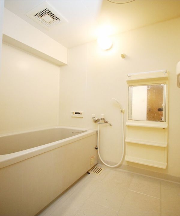 クレセント・ウエストの風呂