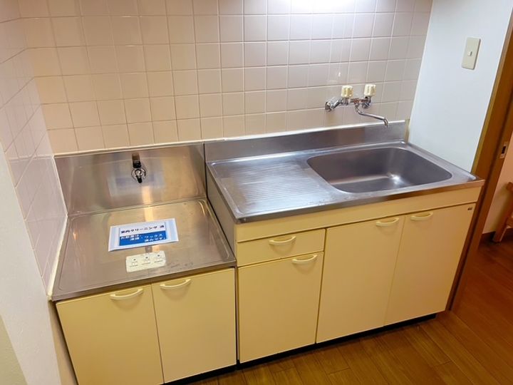 エクセルシャトー南中山のキッチン