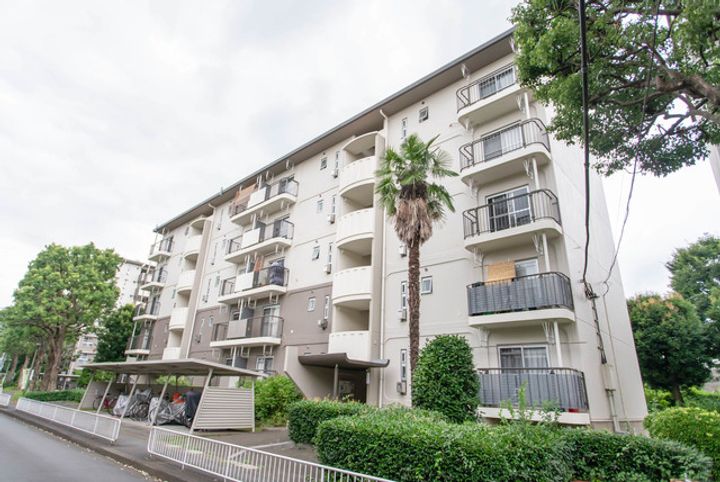 UR若葉台の外観