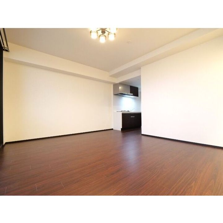 プレジオ帝塚山の居間