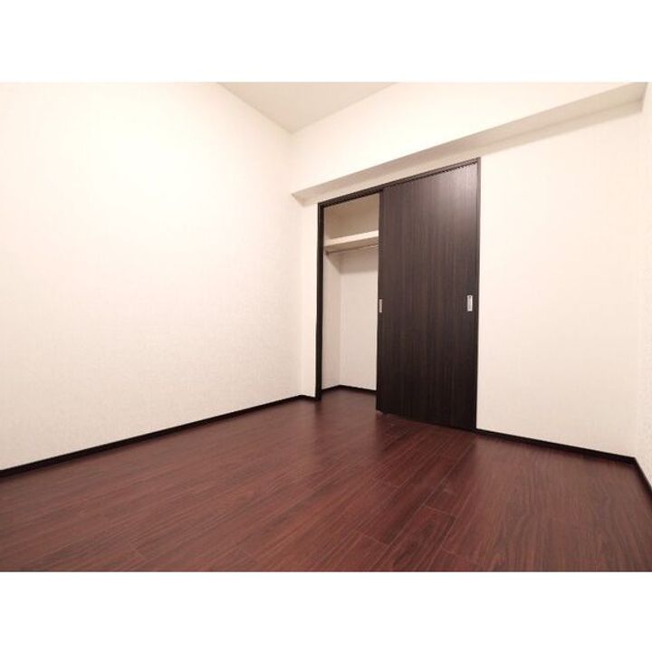 プレジオ帝塚山の居間