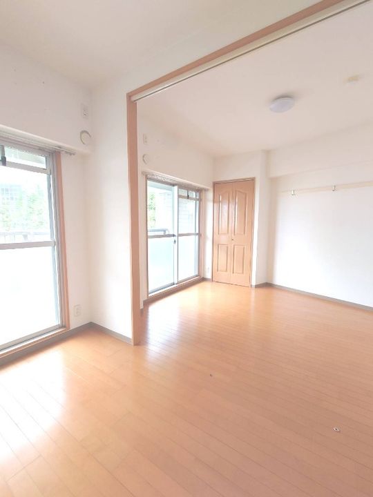 大阪府堺市中区深井沢町(マンション)の賃貸物件の居間