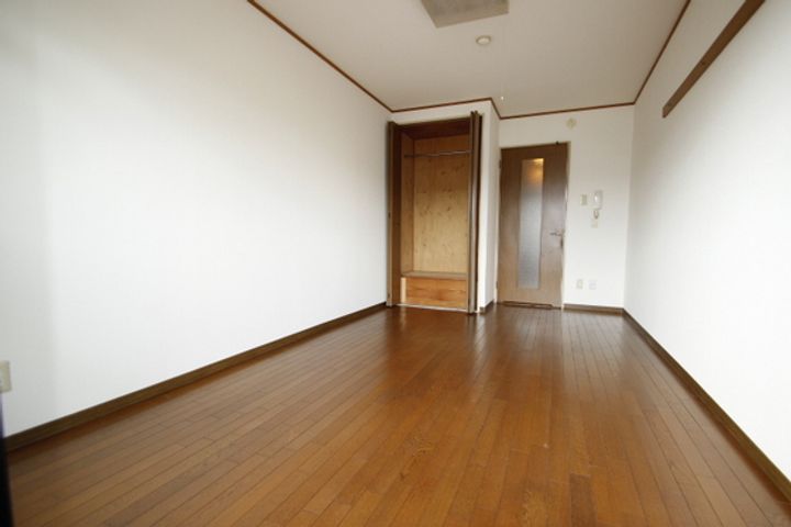 広島県広島市安佐南区伴中央5(マンション)の賃貸物件の居間