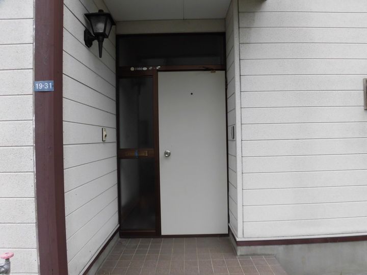 山形県山形市鳥居ケ丘(一戸建)の賃貸物件の玄関