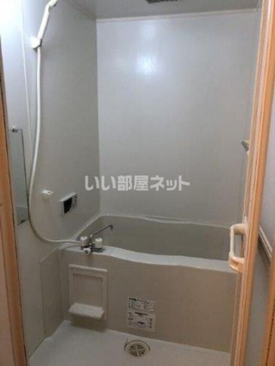Plaire Dの風呂