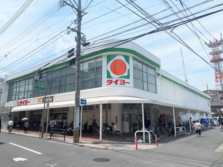 上杉第8マンション中央の周辺