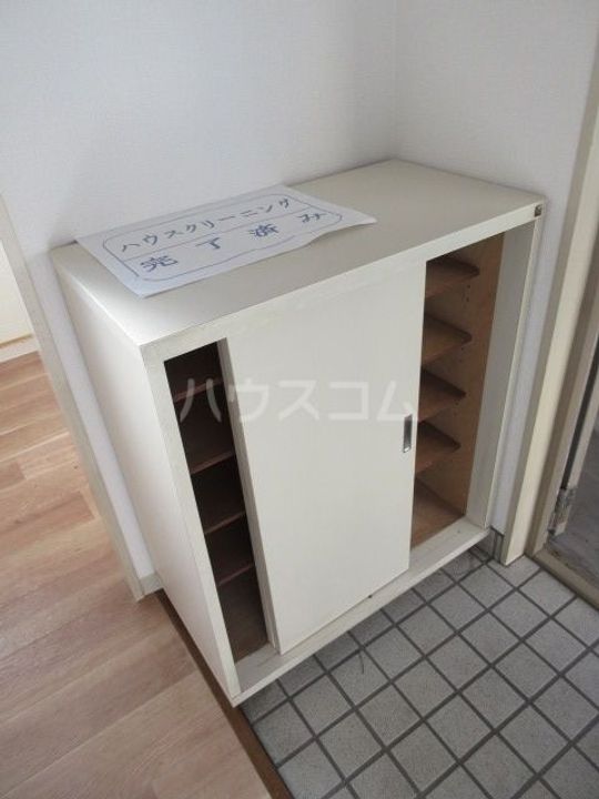 サンハイツ岩田の玄関