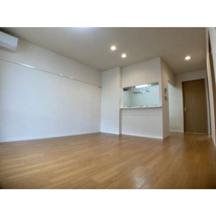 メゾン サミュゼの居間