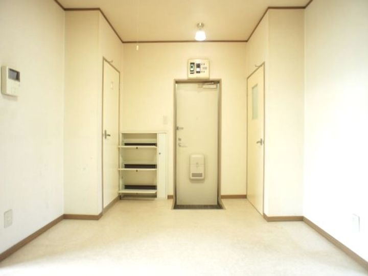 栃木県鹿沼市千渡(一戸建)の賃貸物件の玄関