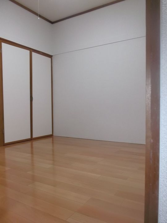 ハイツイトウの内装