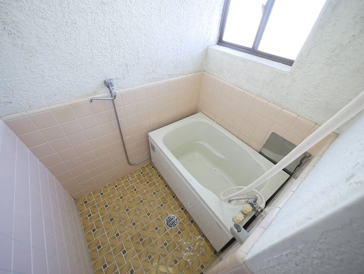 内山商店ビルの風呂