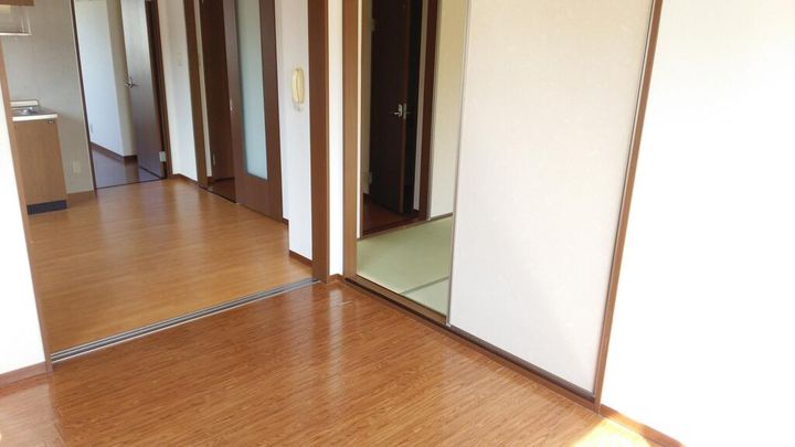 ディアスファイブの居間