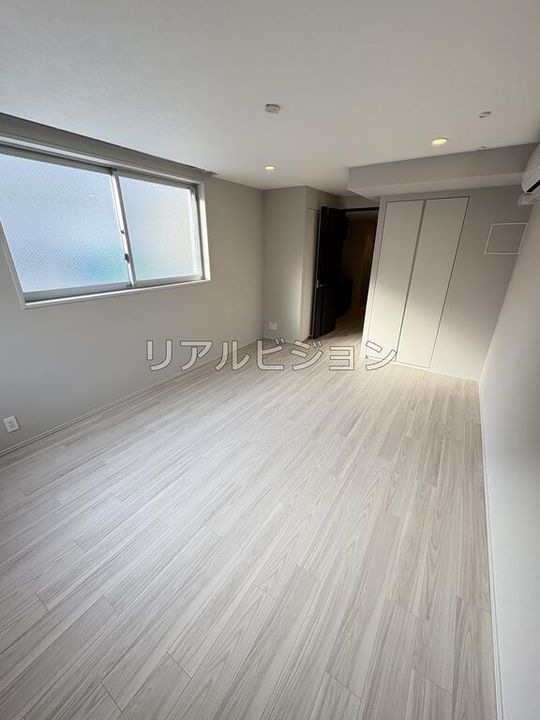 LUMIEC un UEHARA ルミークアン上原の内装