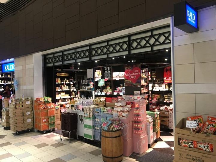 LUMIEC un UEHARA ルミークアン上原の周辺