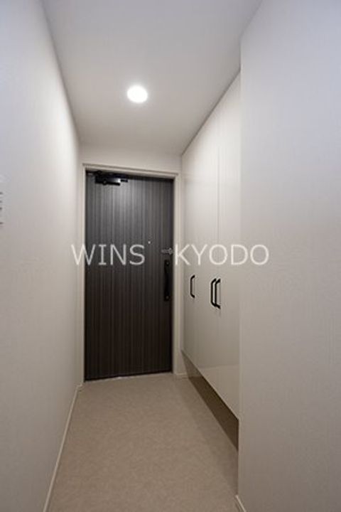 東京都世田谷区砧7(マンション)の賃貸物件の玄関