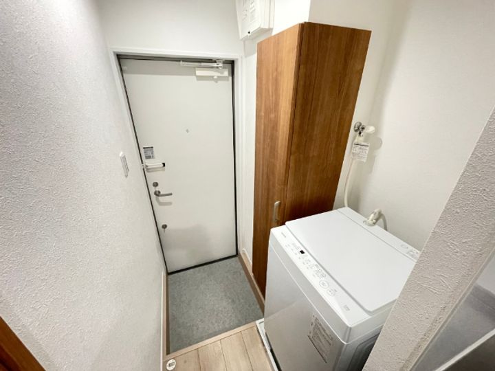 千葉県松戸市岩瀬(マンション)の賃貸物件の玄関