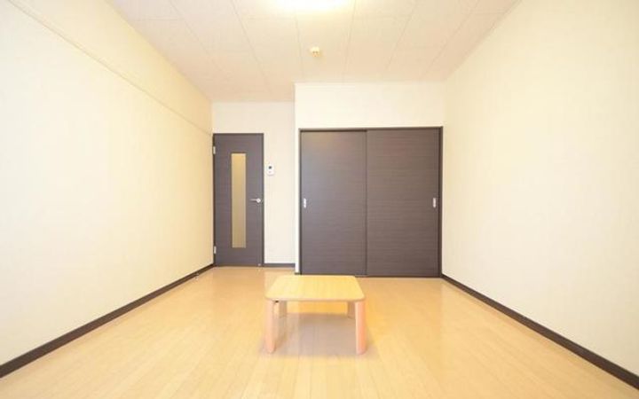 レオネクストカイトネストII(51715)の内装