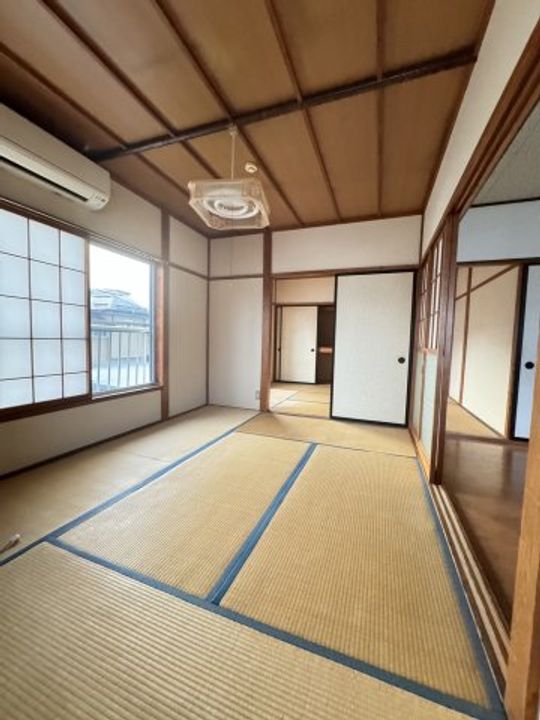 ヴィラオリーブの居間