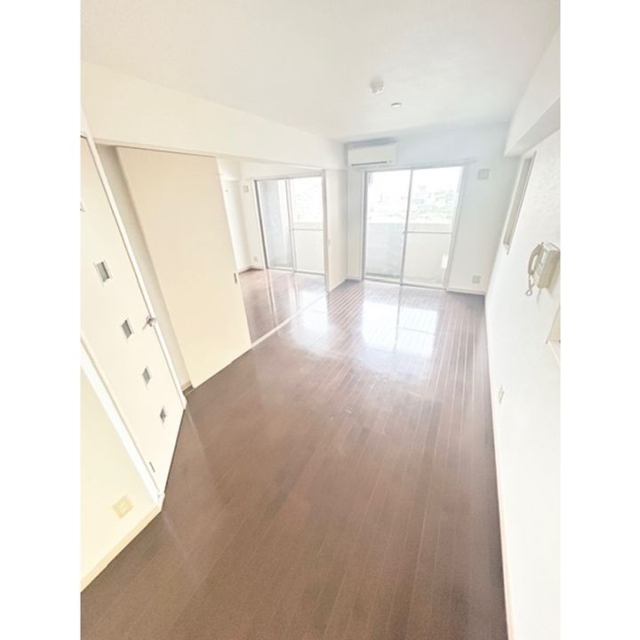 オーファス水前寺の居間