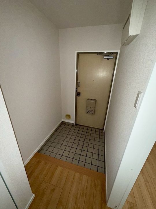 兵庫県神戸市西区王塚台7(マンション)の賃貸物件の玄関