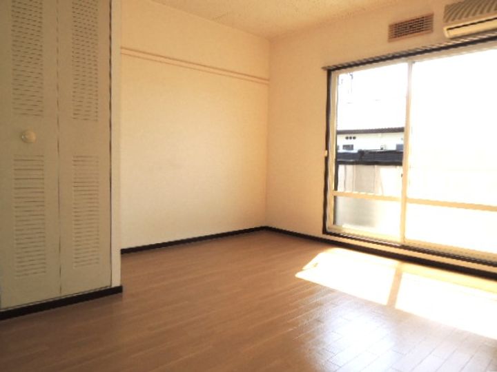 メモリアルシティAの居間