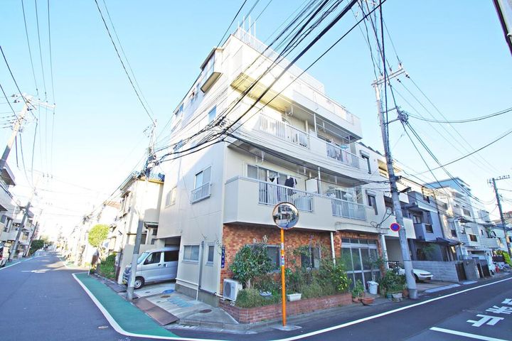 釣巻ビルの外観