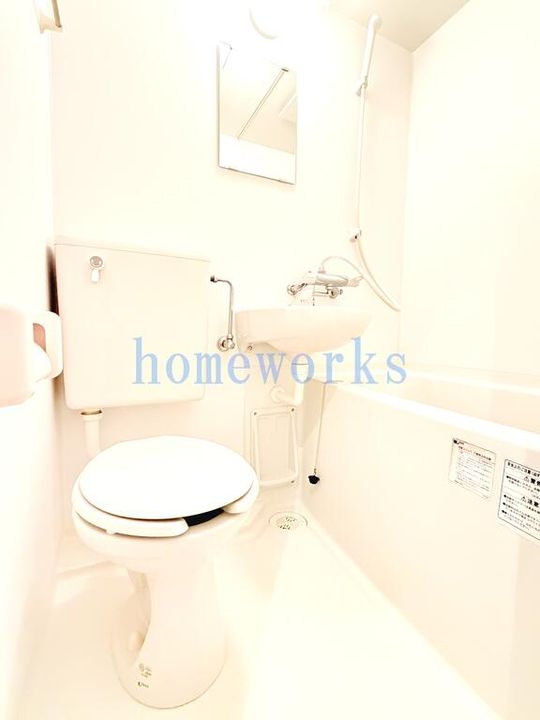 RE-KNOW東日本橋の内装