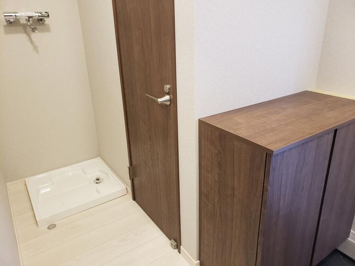 茨城県稲敷郡阿見町岡崎3(アパート)の賃貸物件の玄関