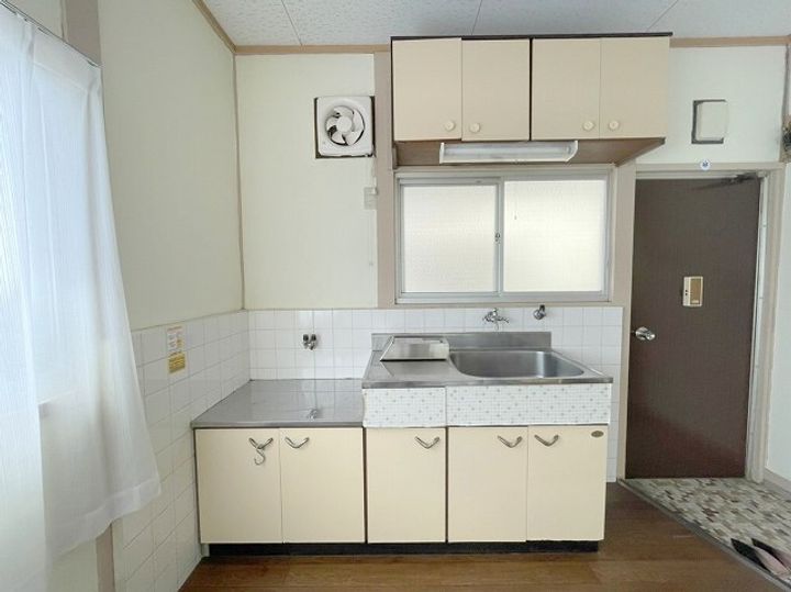 広島県広島市東区尾長西2(アパート)の賃貸物件のキッチン