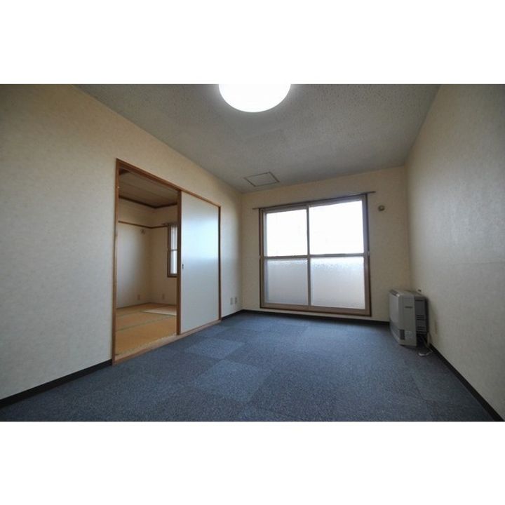 仲浜ハイツの居間