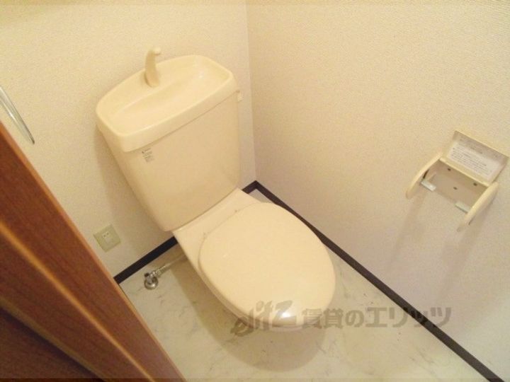 クレストコートの内装