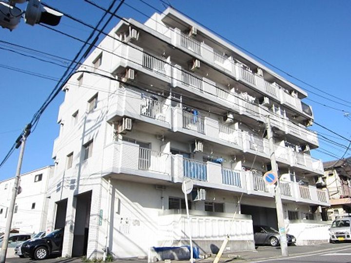 シャトレ熊本の外観