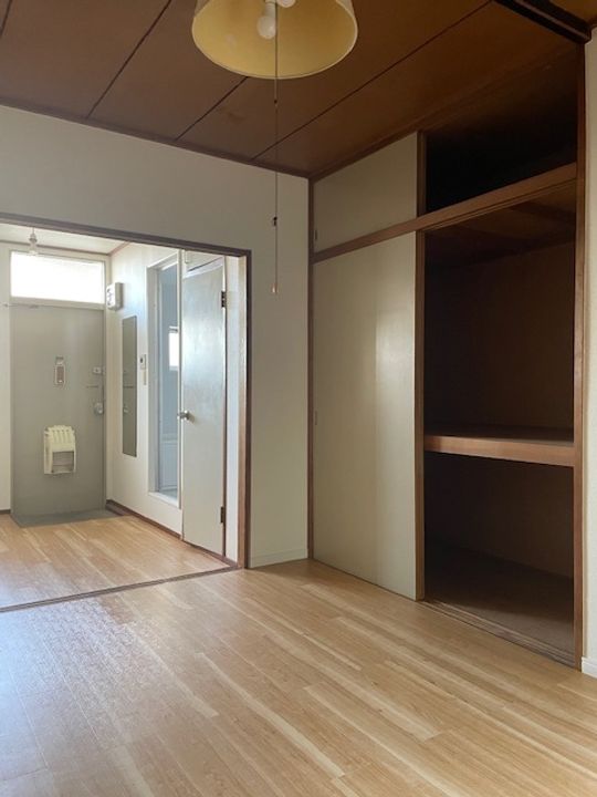 メゾン北千の内装