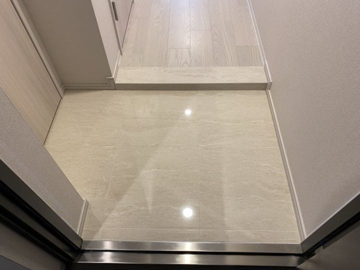 東京都北区神谷3(マンション)の賃貸物件の玄関