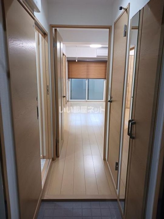 栃木県宇都宮市大通り3(マンション)の賃貸物件の玄関