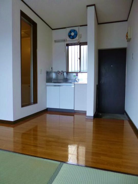 早坂アパートの内装