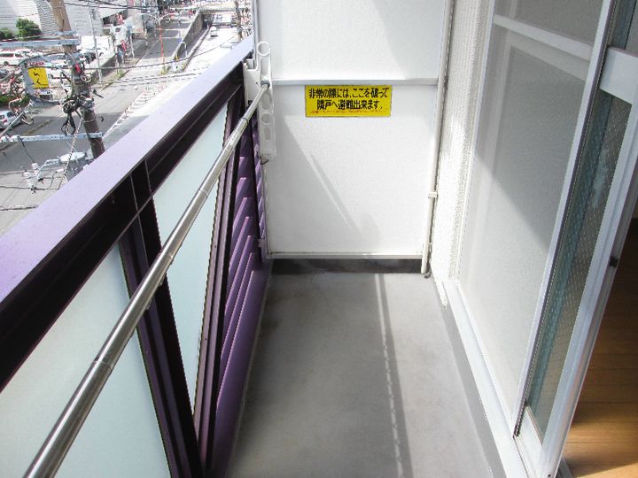 湘南台三光ビルの内装