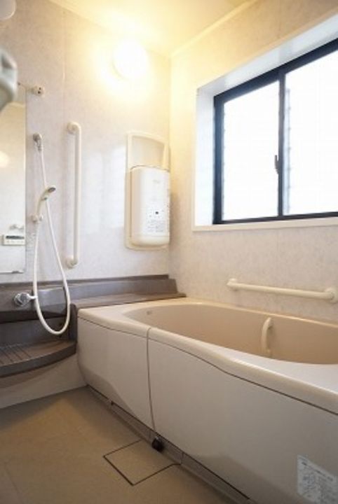 神奈川県横浜市青葉区あかね台2(一戸建)の賃貸物件の風呂